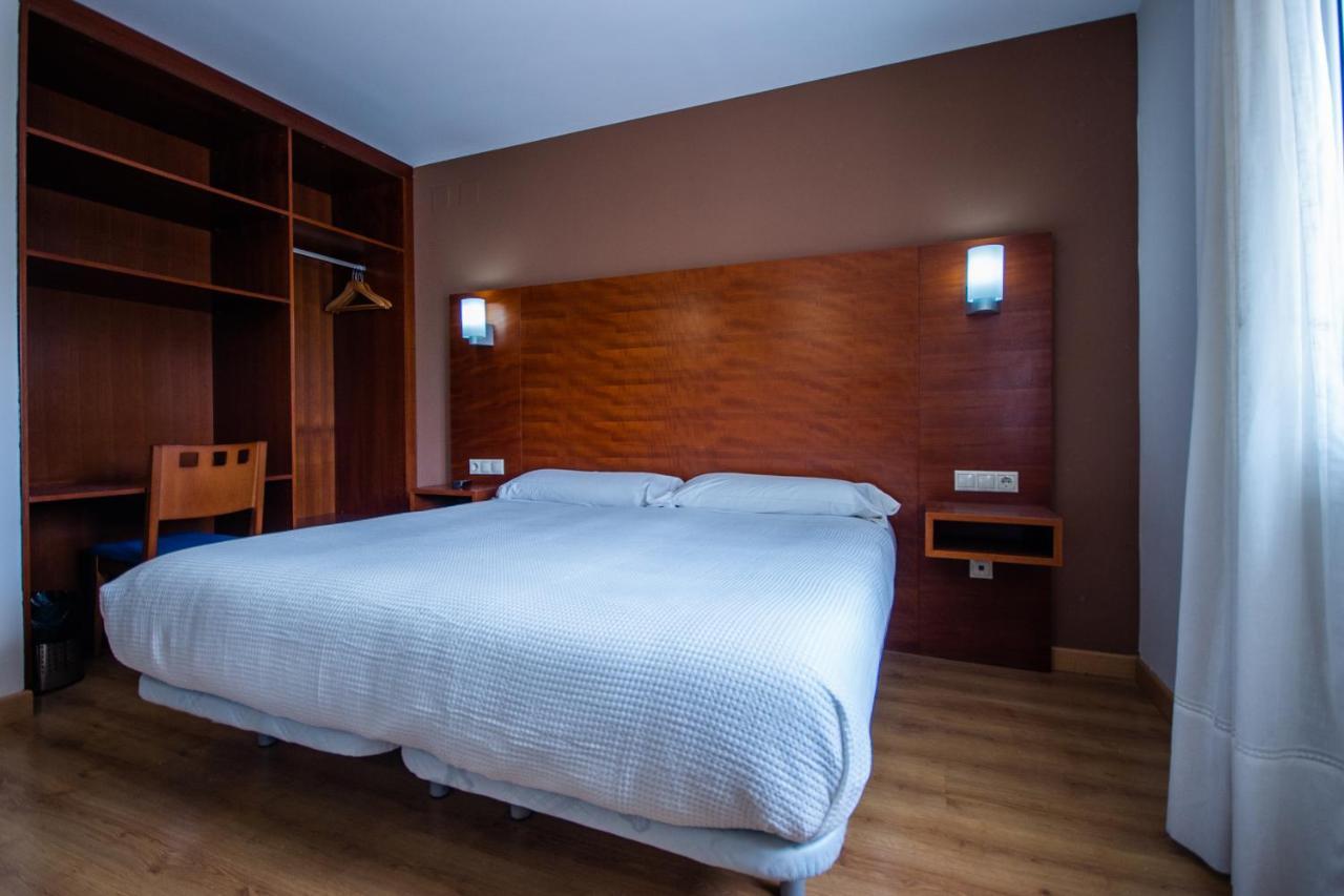 Pension Viella Asturias Oviedo Buitenkant foto