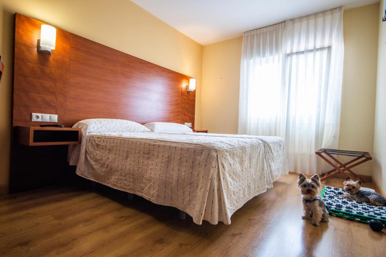 Pension Viella Asturias Oviedo Buitenkant foto