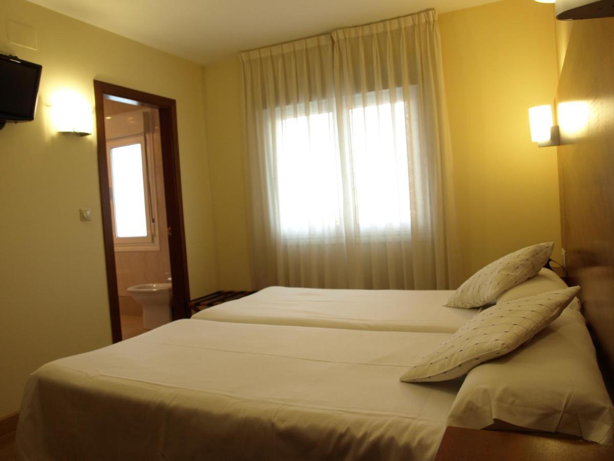 Pension Viella Asturias Oviedo Buitenkant foto